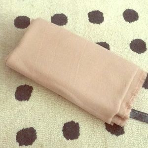Zara Accessories - Zara scarf ๐งฃ very big and beautiful color Zara Accessories - Zara scarf ๐งฃ very big and beautiful color